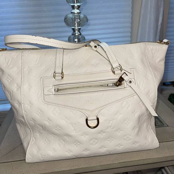Louis Vuitton Handbags - Louis Vuitton Empriente Lumineuse GM
